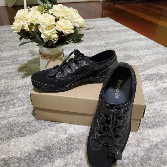 Propet Shoes - Propet **like new** sneakers